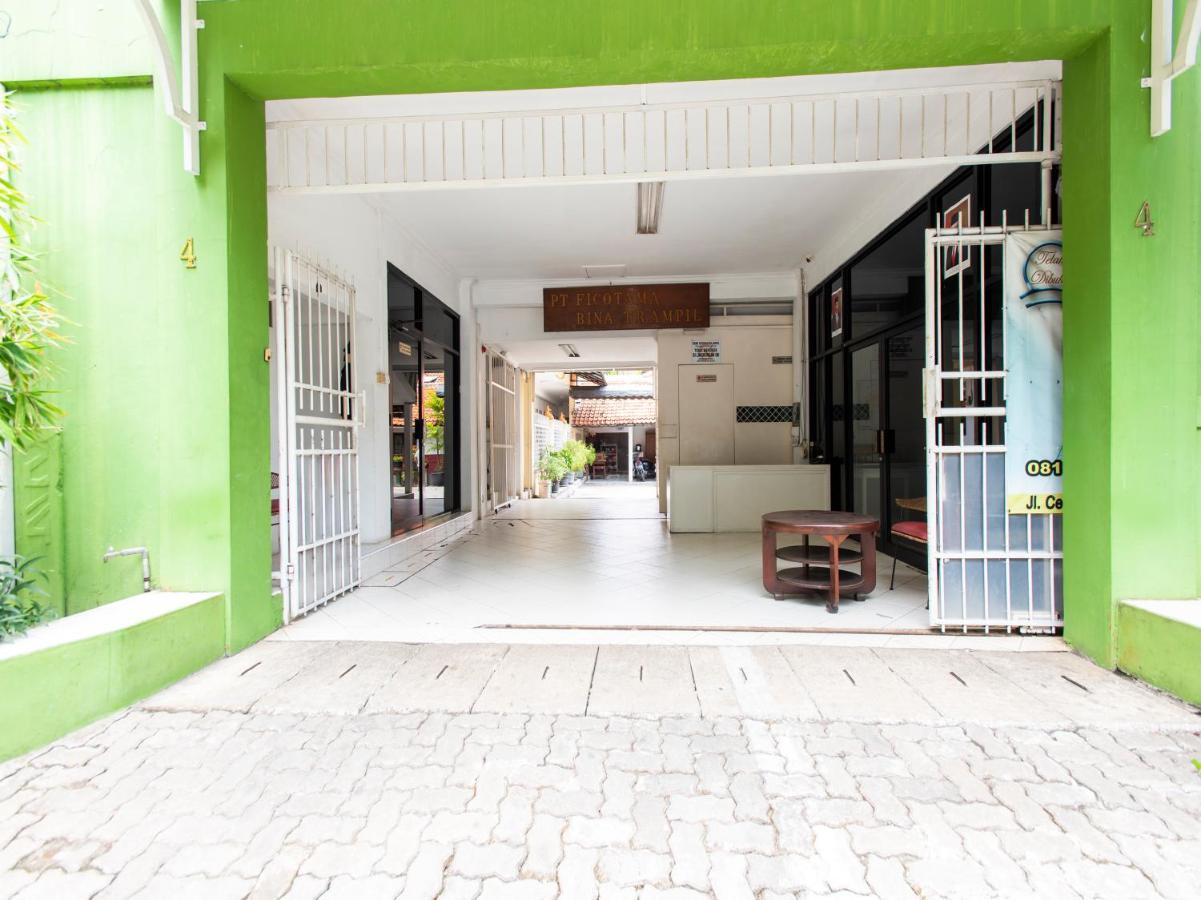 Spot On 3961 Fico's Syariah Bekasi