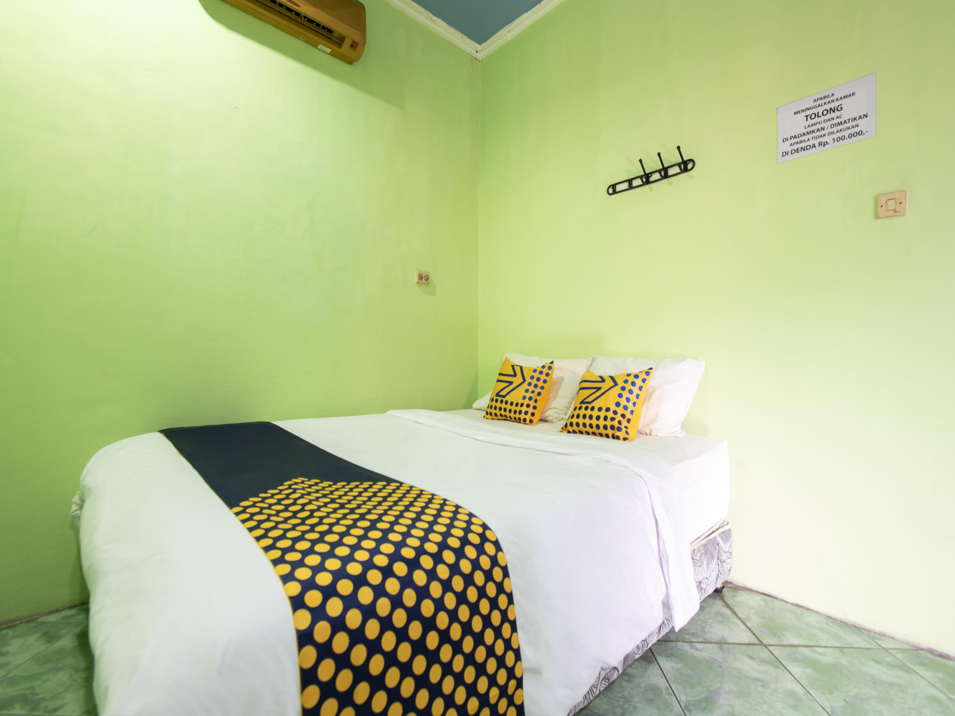 Hotel Spot On 3961 Fico's Syariah Bekasi